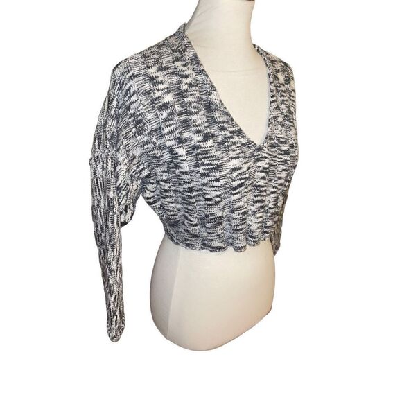 Forever 21 Women Blouse Bell Sleeve Smocked V Neckline Knit - Picture 3 of 7